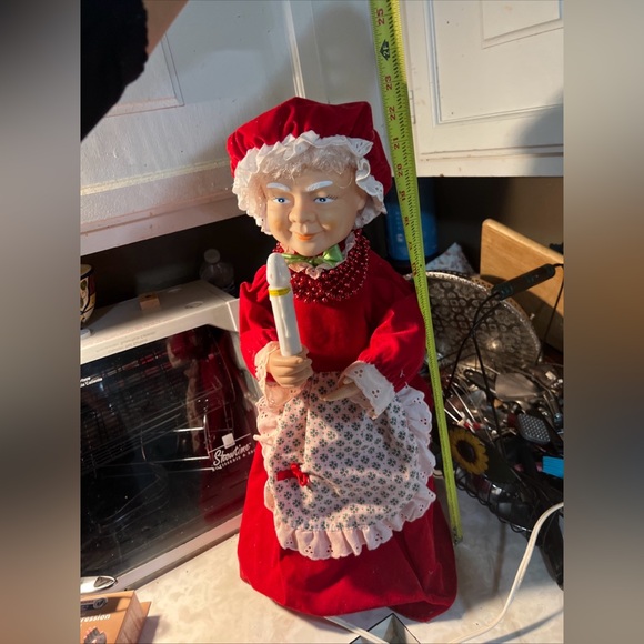 Telco 23” Motion-ettes Christmas Mrs Claus Animated illuminated EUC - Picture 7 of 9